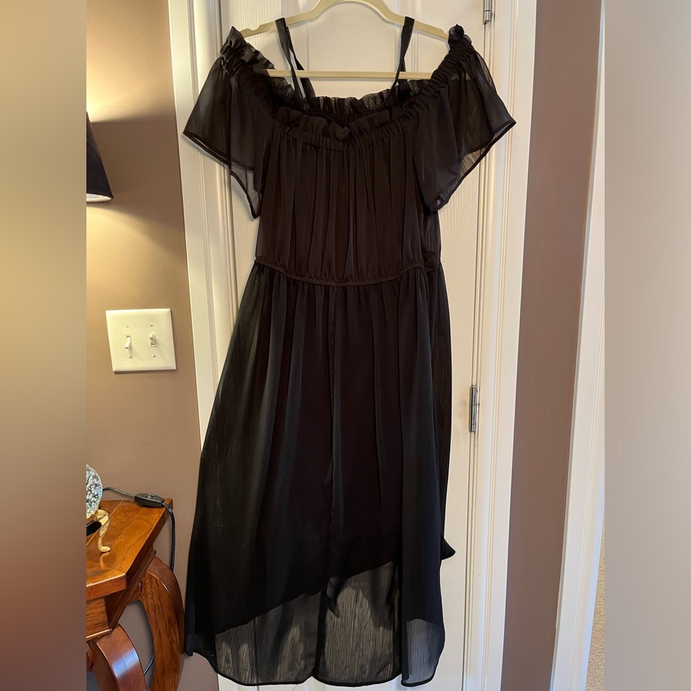 Cleo Petites Black chiffon party dress